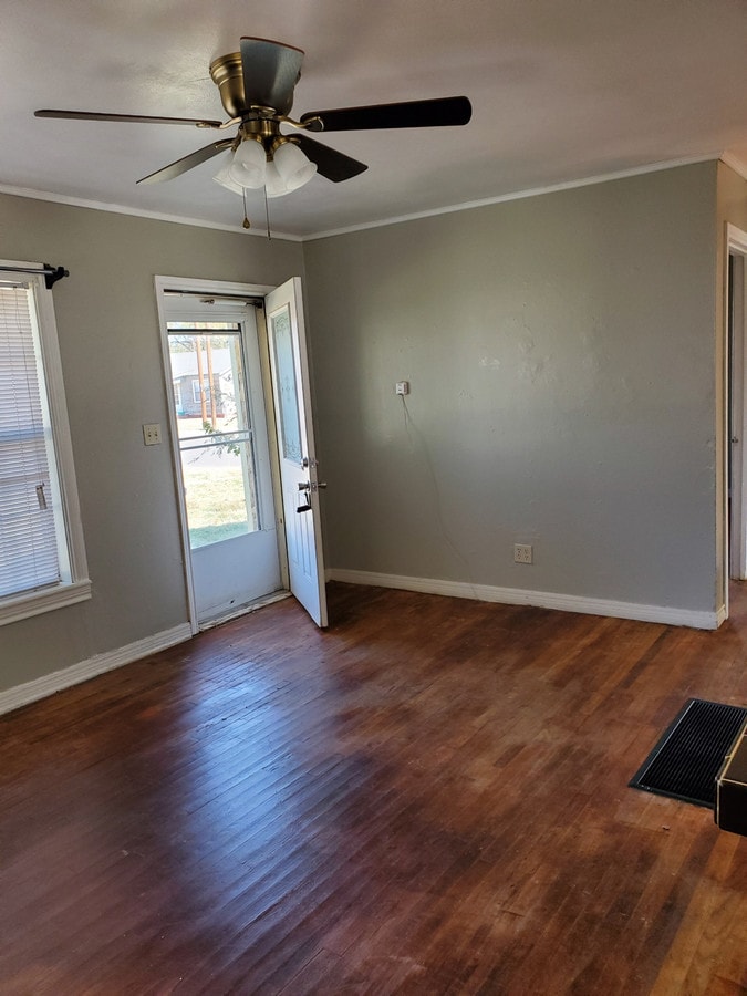 Photo - 501 SW 44th Ave