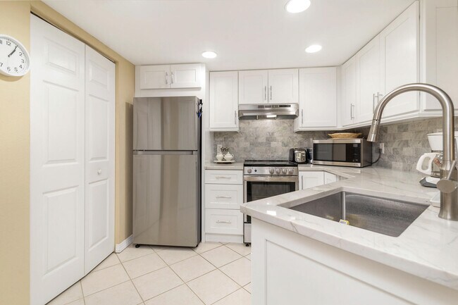 Photo - 1801 N Flagler Dr Unidad 431