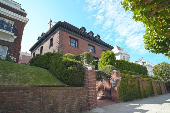 Building Photo - 2505 Divisadero St