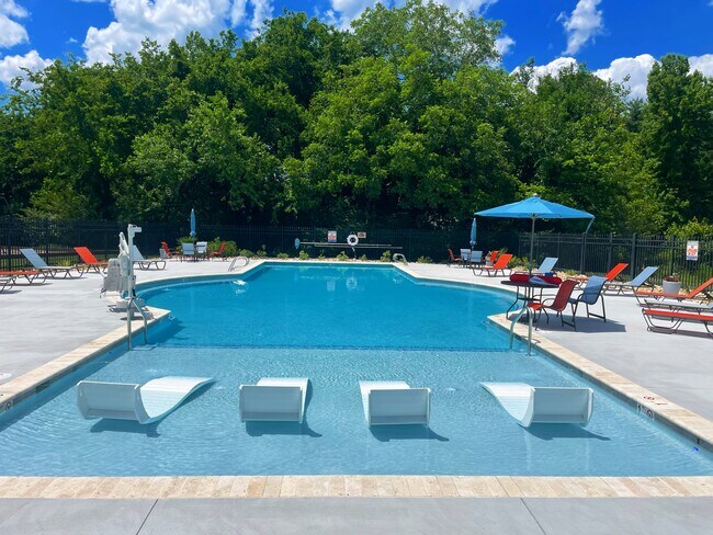 Relaxing Pool