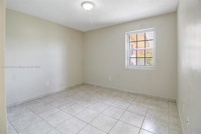Photo - 11332 SW 207th Dr Unit 1