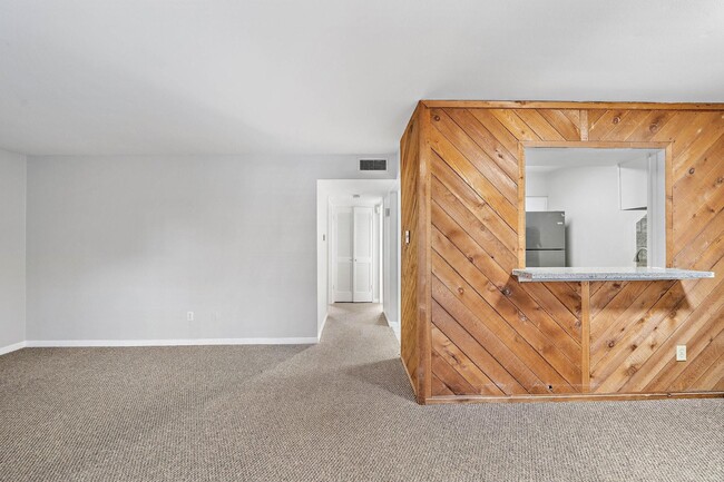 Building Photo - 9009 Gaylord Dr Unit True
