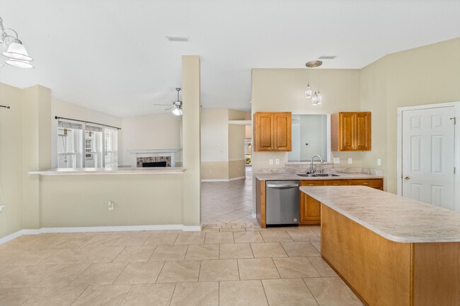 Photo - 8778 Faye Ct