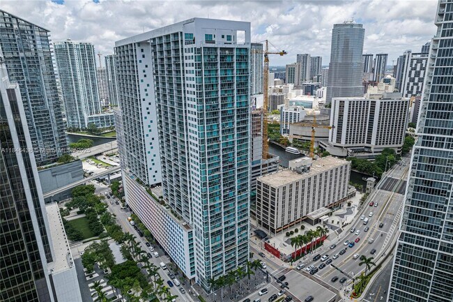 Photo - 500 Brickell Ave Unidad 2204