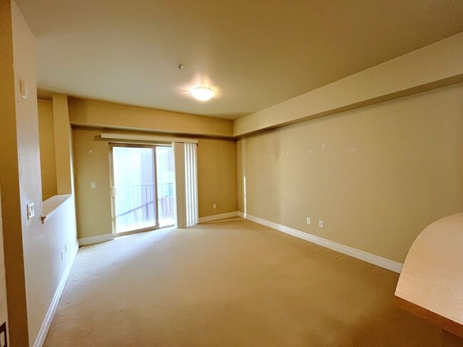 Photo - Wonderful Condo Located In Downtown Fairhaven Unit 408
