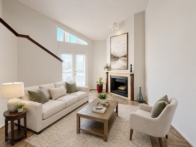 Photo - 10855 Meadowglen Ln Unit 1024