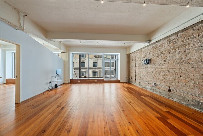 Photo - 711 Main St Unidad 601