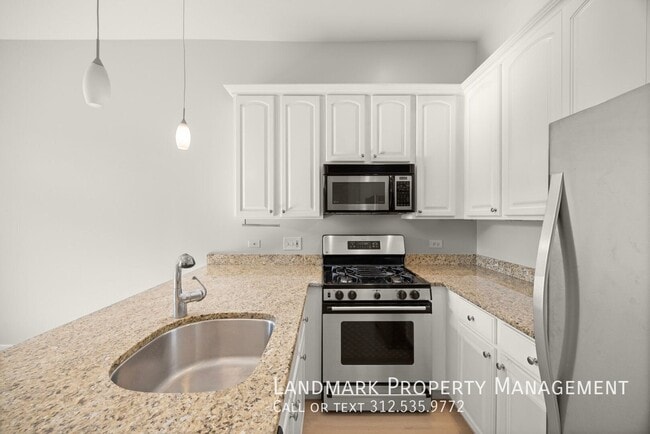 Photo - 1546 N Hudson Ave