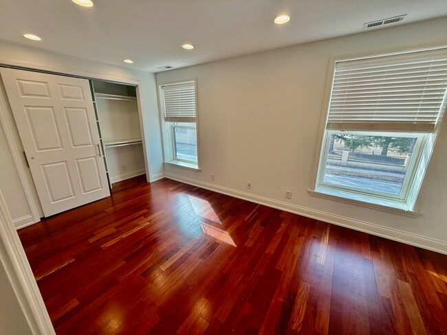 Photo - 1000 Ridge Rd