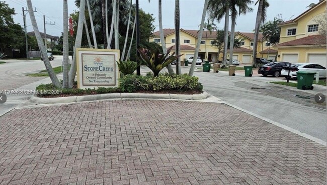 Building Photo - 7628 E Stonecreek Cir