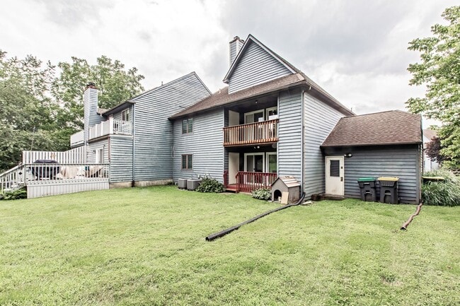 Photo - 35 Foxtail Ct