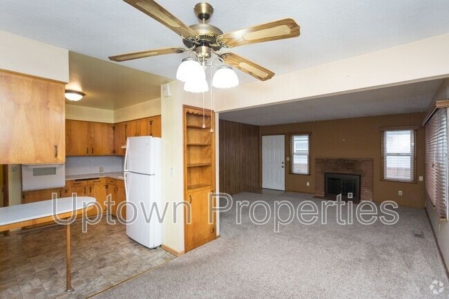 Building Photo - 7207 N Reno Ave Unit 7207N Rental