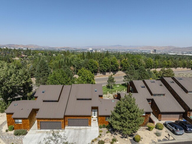 Photo - 2375 N Harbor Cir