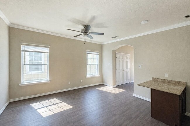 Photo - 811 S Wilson St