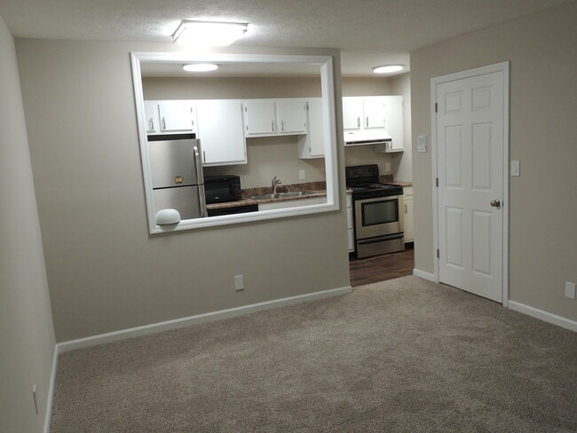 Photo - Greentree Apartments