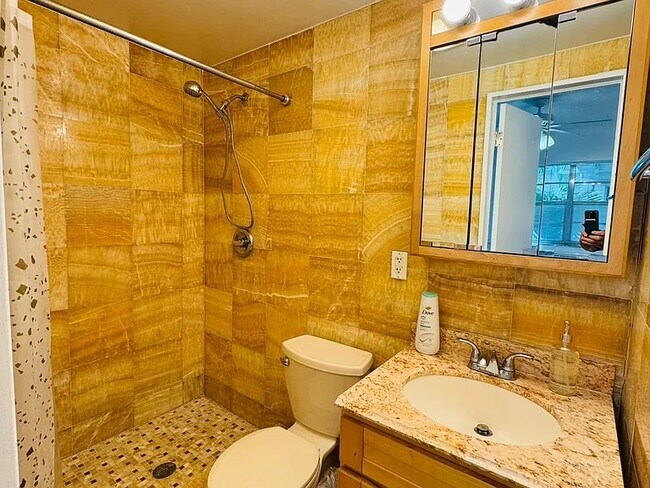 650 Pennsylvania Ave Unit 1