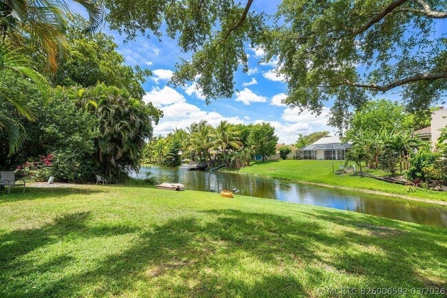Photo - 1369 Riverside Cir
