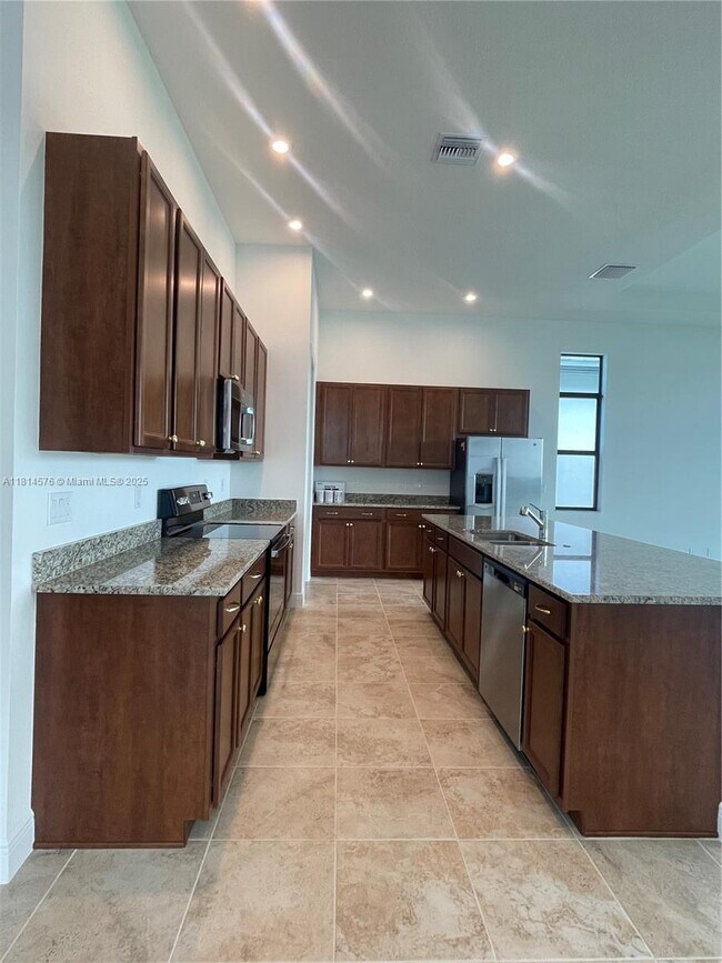 Photo - 11356 SW Pietra Wy