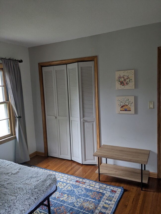 Photo - 643 36 1/2 Ave NE