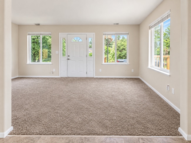 912 Cascade Ave