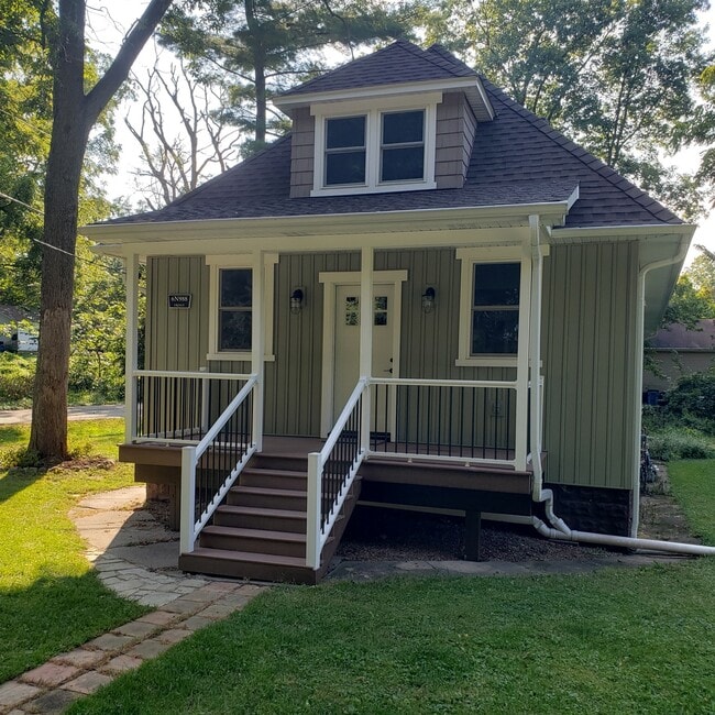 Building Photo - 6N988 Wabash Ave Rental
