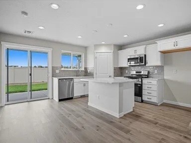 Photo - 1581 Witt St