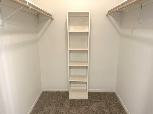 Photo - 2820 S Bartell Dr Unit 2