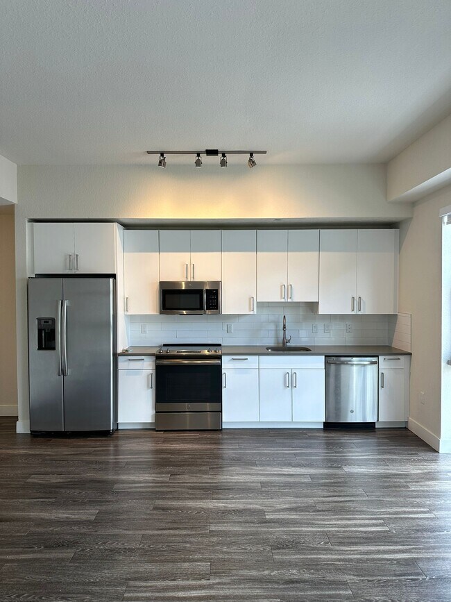 Photo - 405 NE 28th St Condo Unit S8