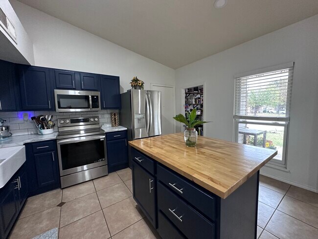 Photo - 6916 Elliot Ct