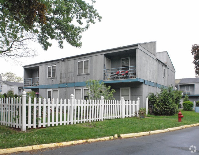 Photo - Van Rensselaer Village Apartments
