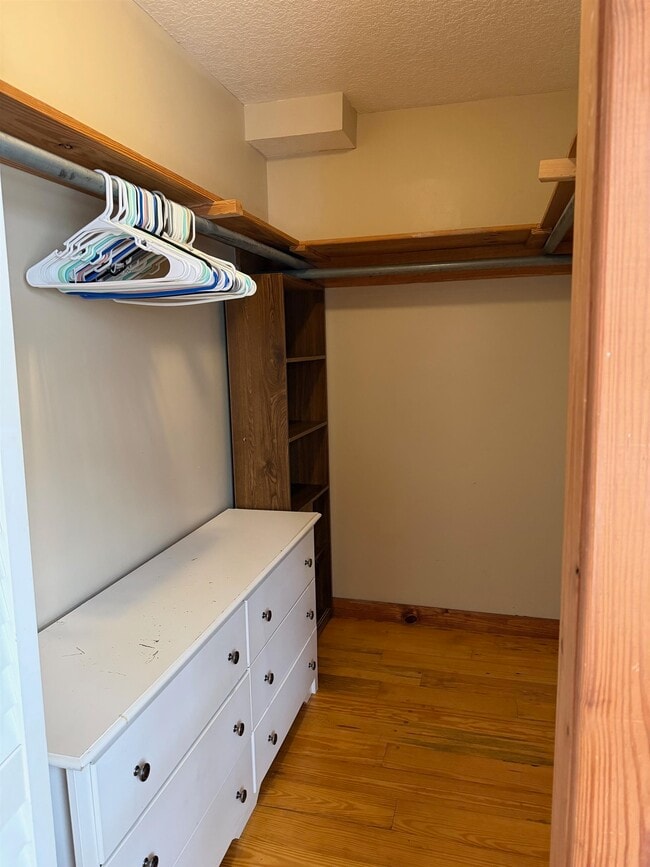 Photo - 13 Williams St