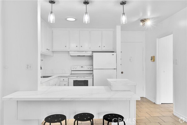 Building Photo - 320 S Gramercy Pl Unit 302 Rental