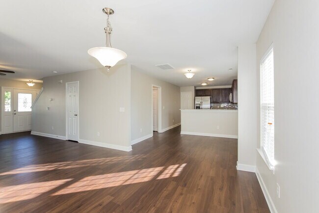 Photo - 1041 Ramsgate Dr SW