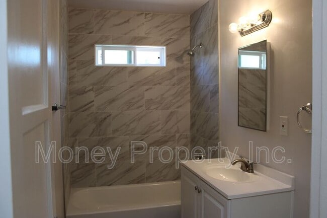 Photo - 1109 Del Mar Ave