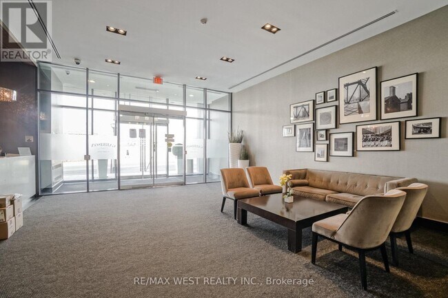 Photo - 169 Fort York Blvd Unit 715