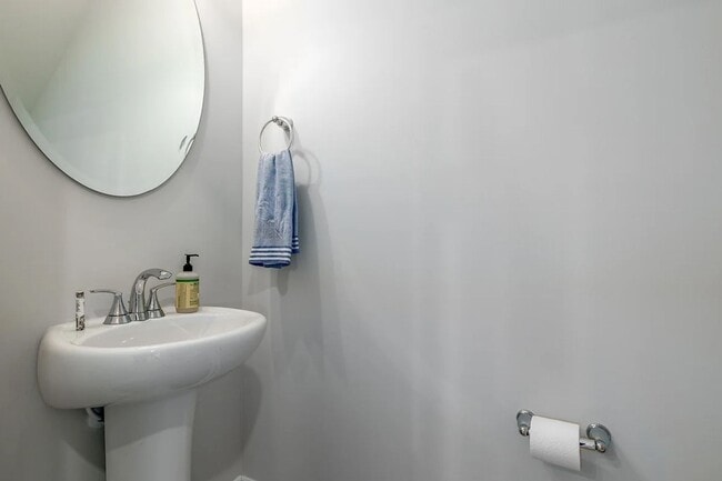 Photo - Mintworth Commons