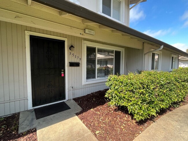 Building Photo - Spacious 3 Bedroom 1.5 Bath!!