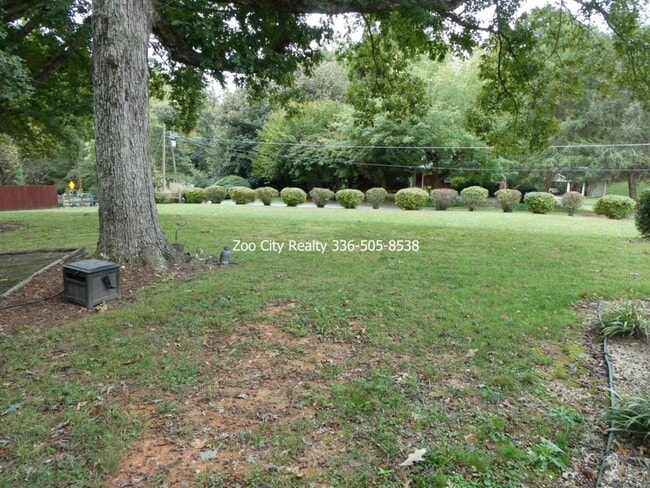 Photo - 589 McDermott St