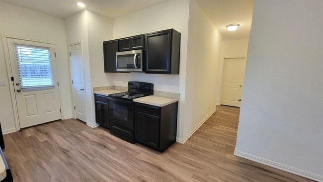 Photo - 850 Bunton Reserve Blvd