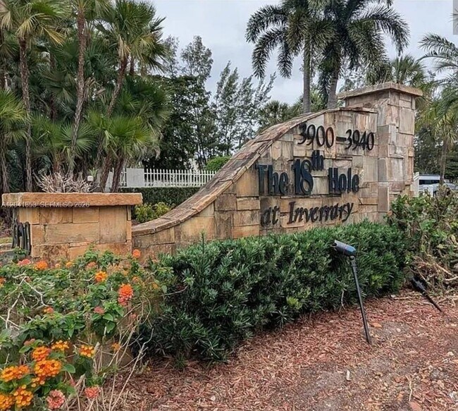Building Photo - 3910 Inverrary Blvd Unit 703-B