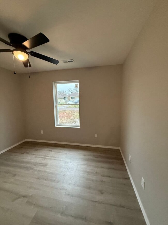 Photo - 1420 W Scott St Unit A