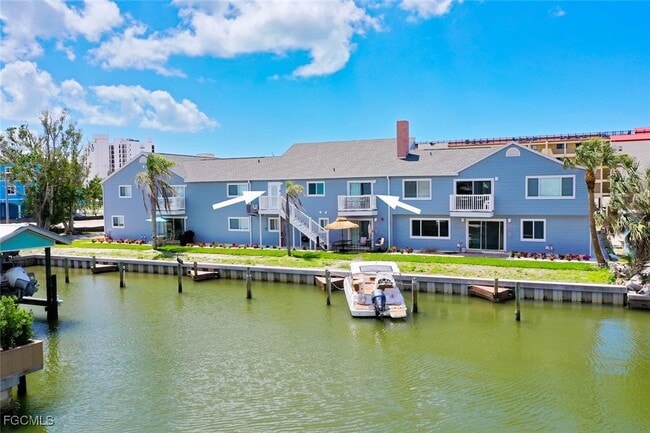 Photo - 6151 Estero Blvd Unidad 5