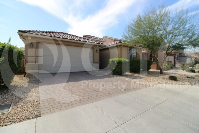 Photo - 8939 W Missouri Ave