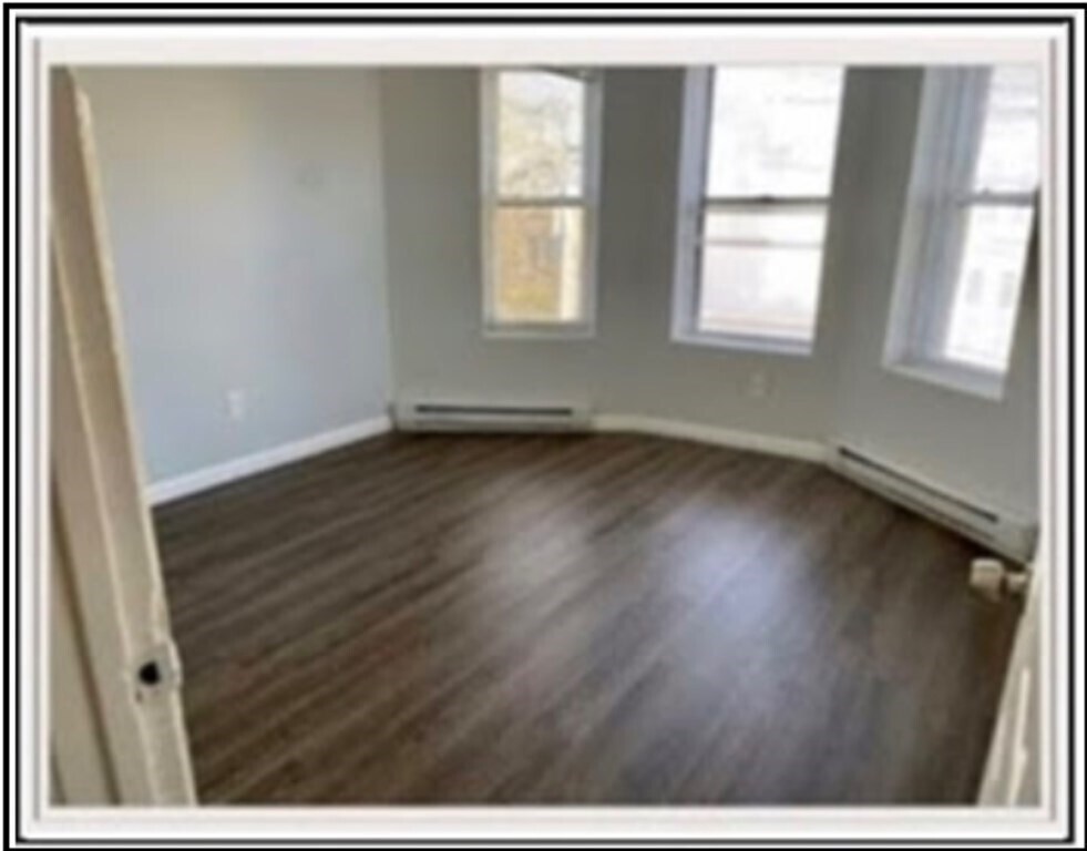 Photo - 56 Johnson St Unit 4