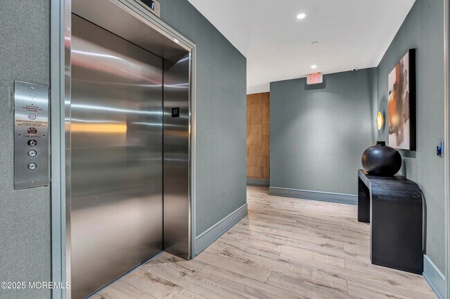 Photo - 527 Bangs Ave Unit 314