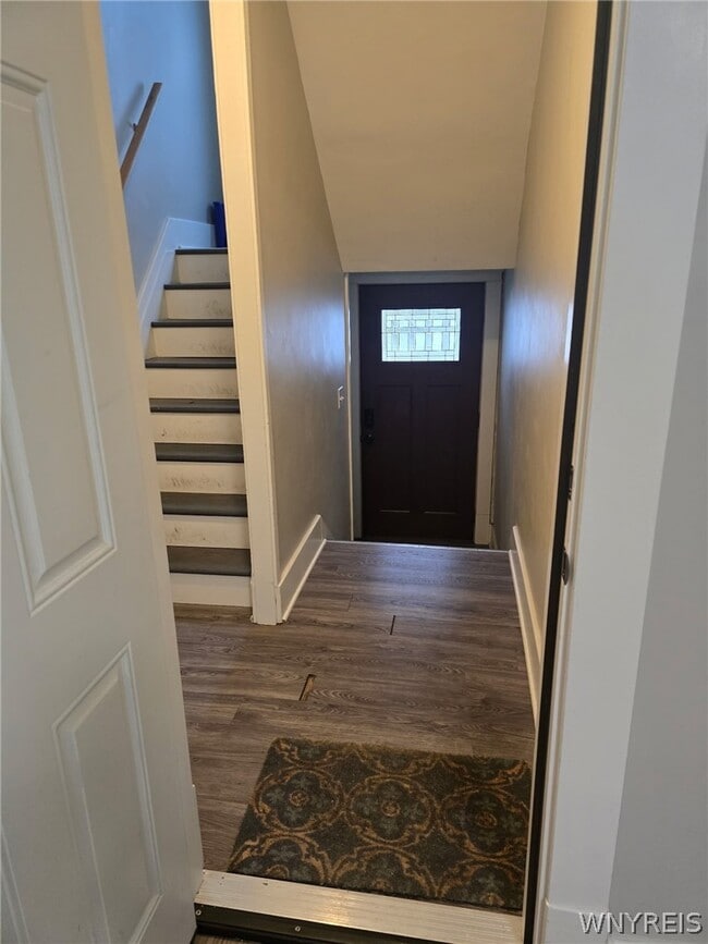 Photo - 745 Crescent Ave