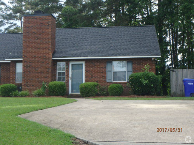 Building Photo - 1814 Summerhaven Dr Rental