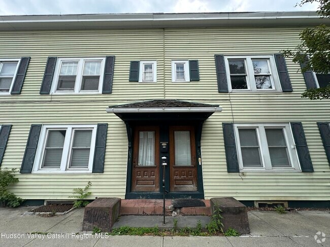 Building Photo - 229 Warren St Rental