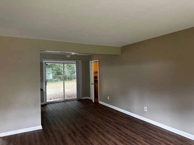 Photo - 1730 Atkamire Dr