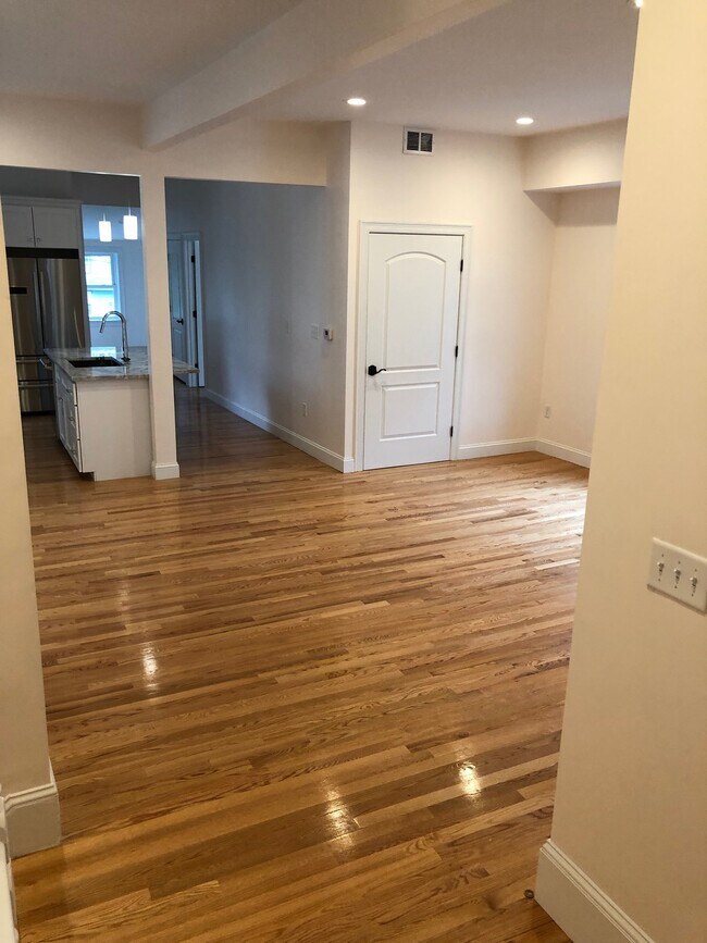 Photo - 363 Windsor St Unit 2